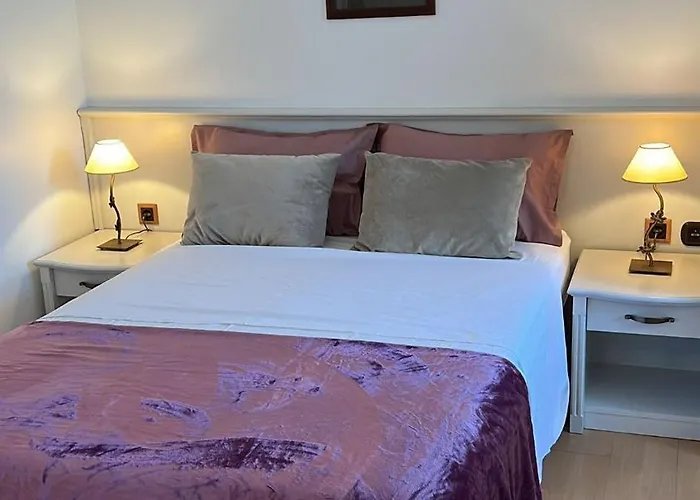 Cardo شقة مالي ستون