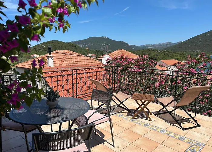 Cardo * مالي ستون