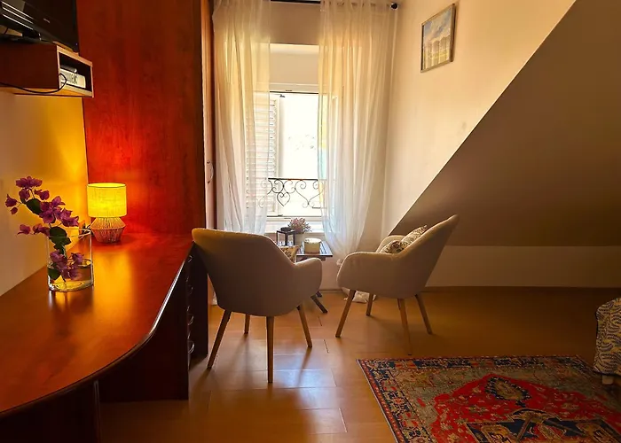 شقة Cardo مالي ستون